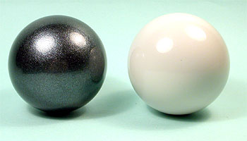 ボールの大きさ(Expert Mouse 5 と比較)